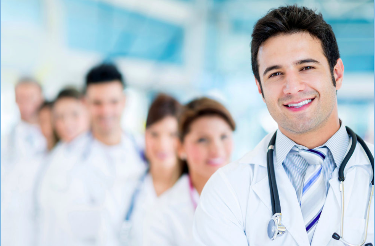 مطلوب اطباء لكبرى المراكز الطبية في سلطنة عمان